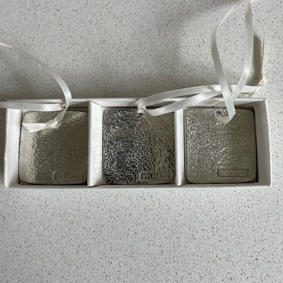 Vilmain Christmas Ornaments - Picture 6 of 11